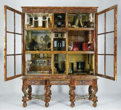 Unknown artist, Dollhouse by Petronella Oortman, ca. 1686–ca. 1710, oak cabinet, glued with tortoiseshell and pewter, Rijksmuseum, Amsterdam