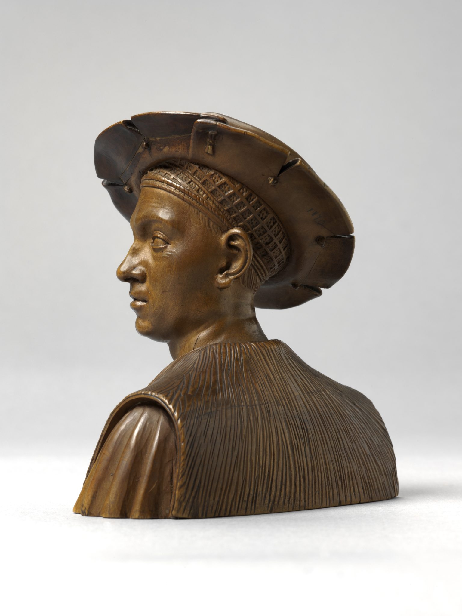 Fig. 15 - Meit, Philibert II of Savoy (fig. 12), oblique view