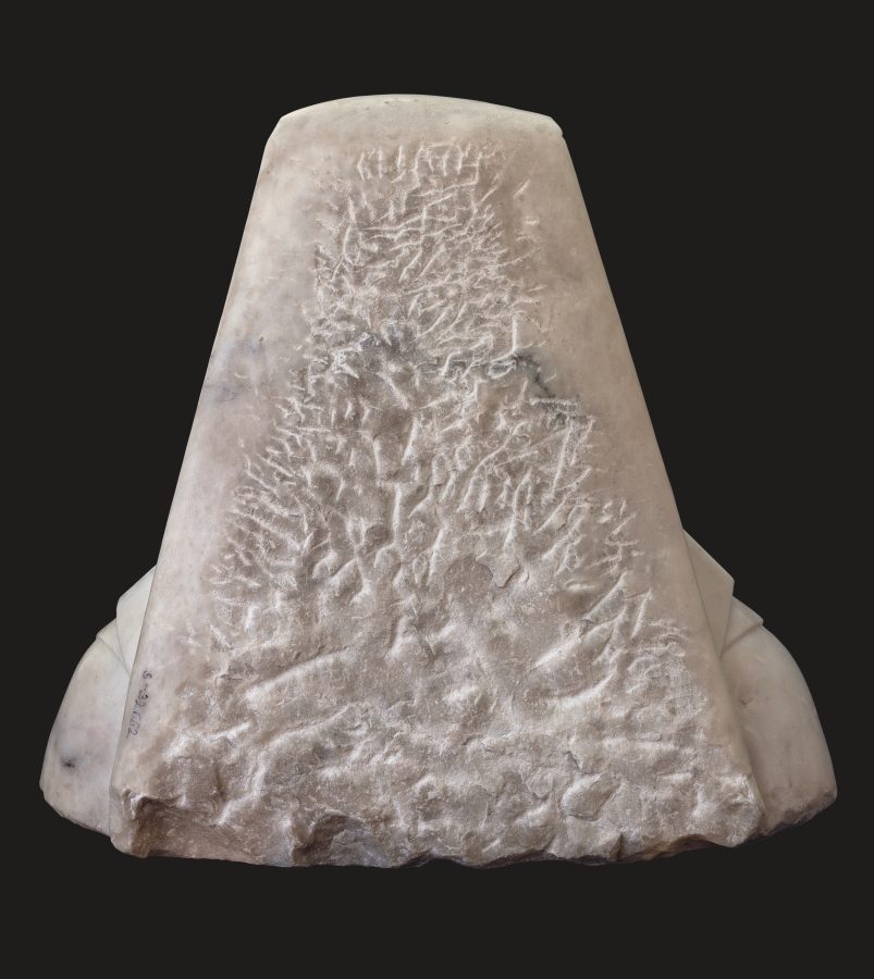 Fig. 34 - Meit, Margaret of Austria (fig. 3), verso