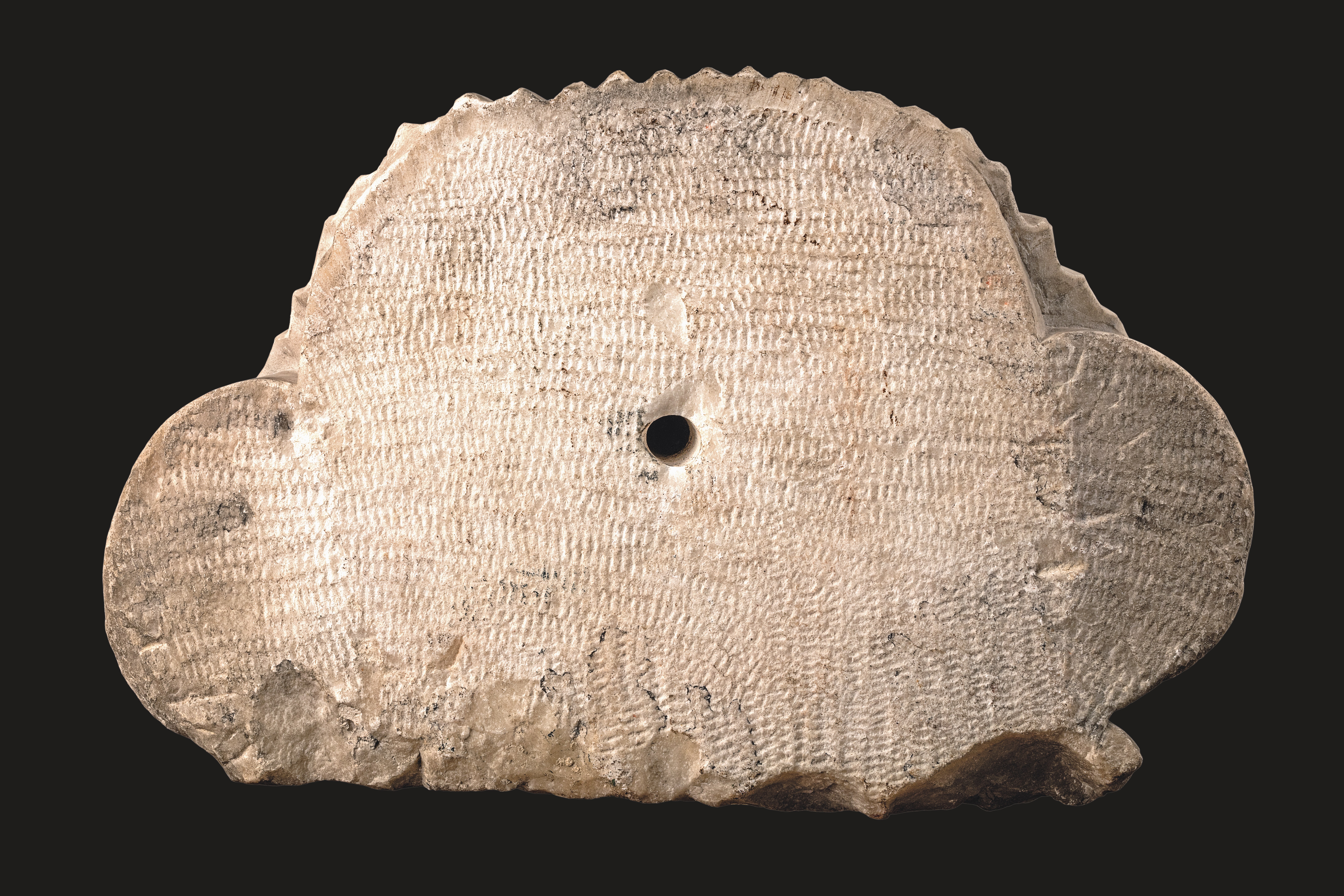 Fig. 36 - Meit, Margaret of Austria (fig. 3), underside