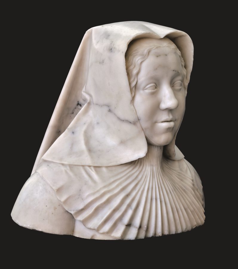 Fig. 5 - Meit, Margaret of Austria (fig. 3), oblique view